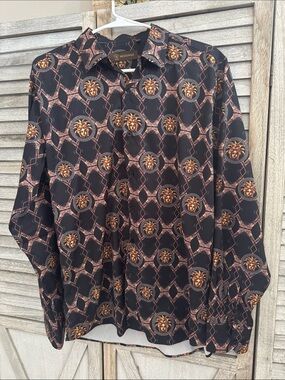 Modern Black & Gold Medallion Print Men's Button-Up Shirt size large
